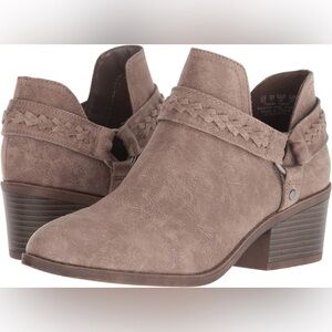 FERGALICIOUS Tan Ankle Booties